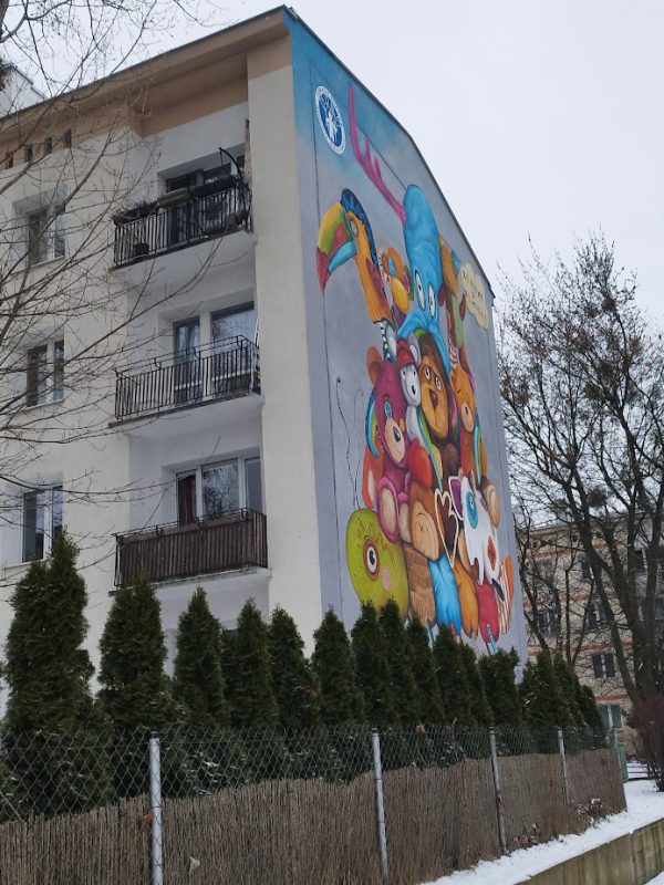 Mural na Bielanach Warszawa fundacja Akogo